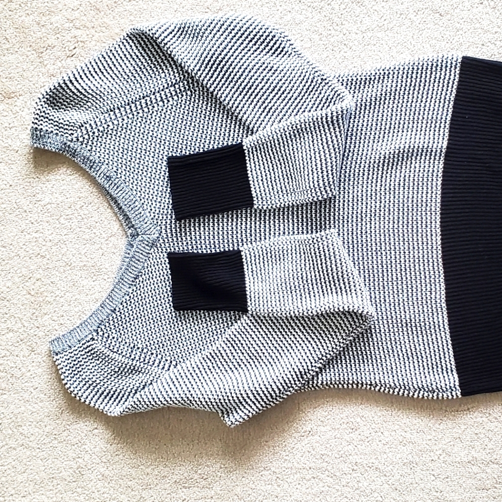 Calvin Klein Large Black and White Women Sweater